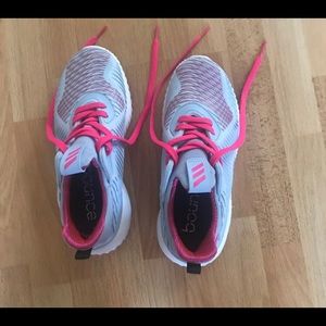 Bounce shoes